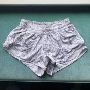 TRADE lululemon hotty hots